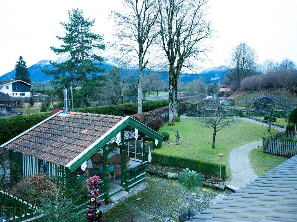 Landhaus Benediktenhof Hotel Bad Tolz Exterior photo