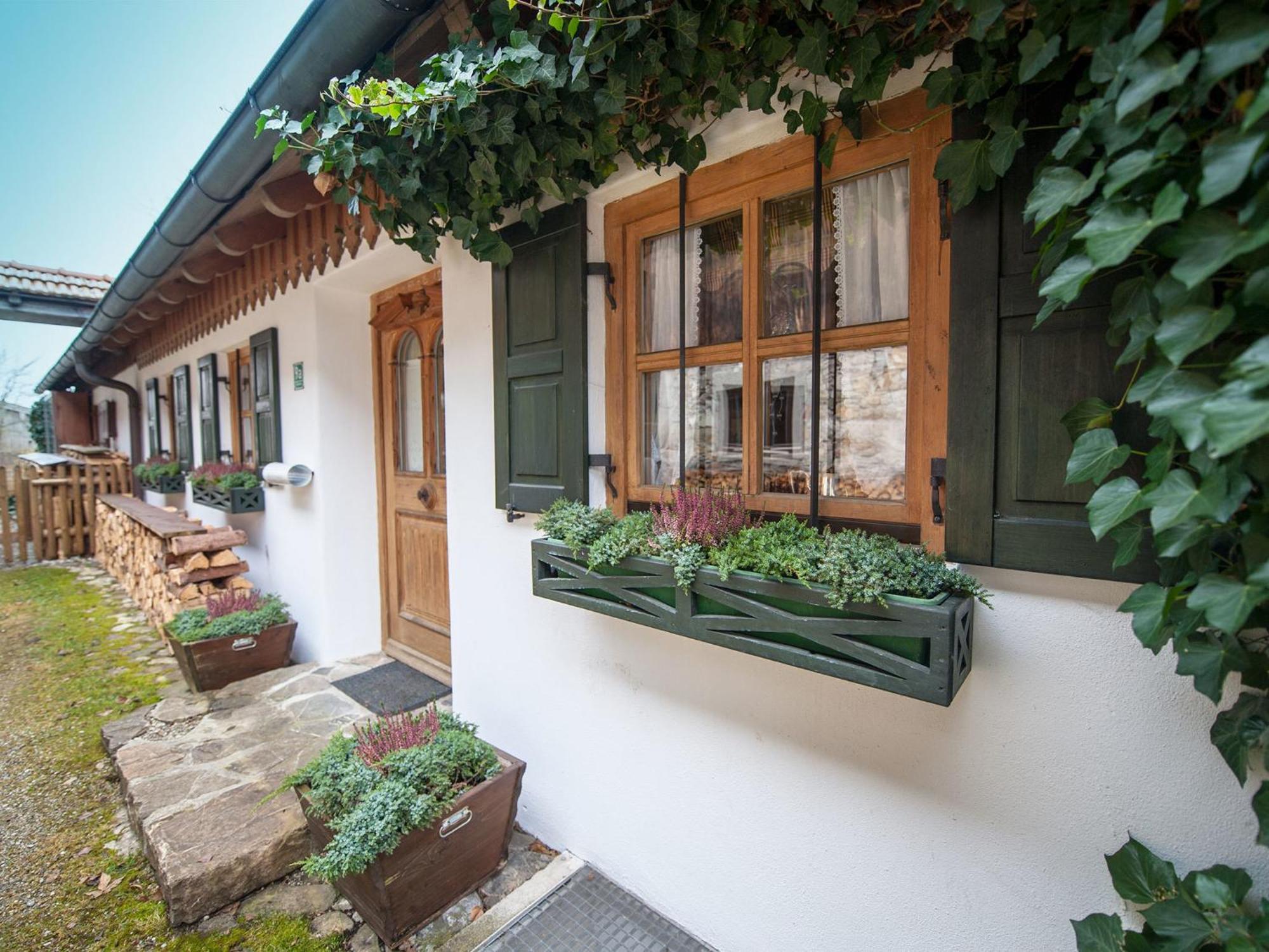 Landhaus Benediktenhof Hotel Bad Tolz Room photo