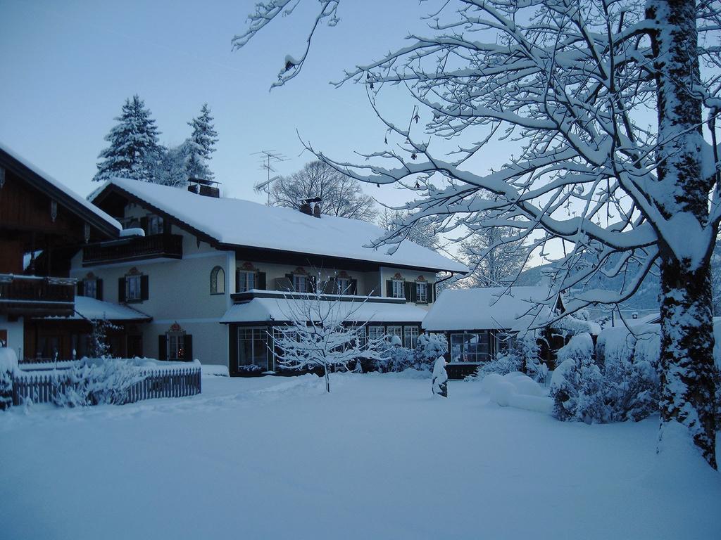 Landhaus Benediktenhof Hotel Bad Tolz Exterior photo