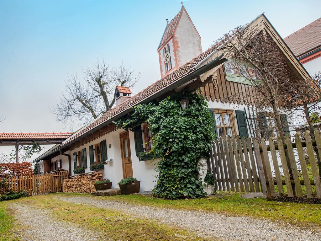 Landhaus Benediktenhof Hotel Bad Tolz Room photo