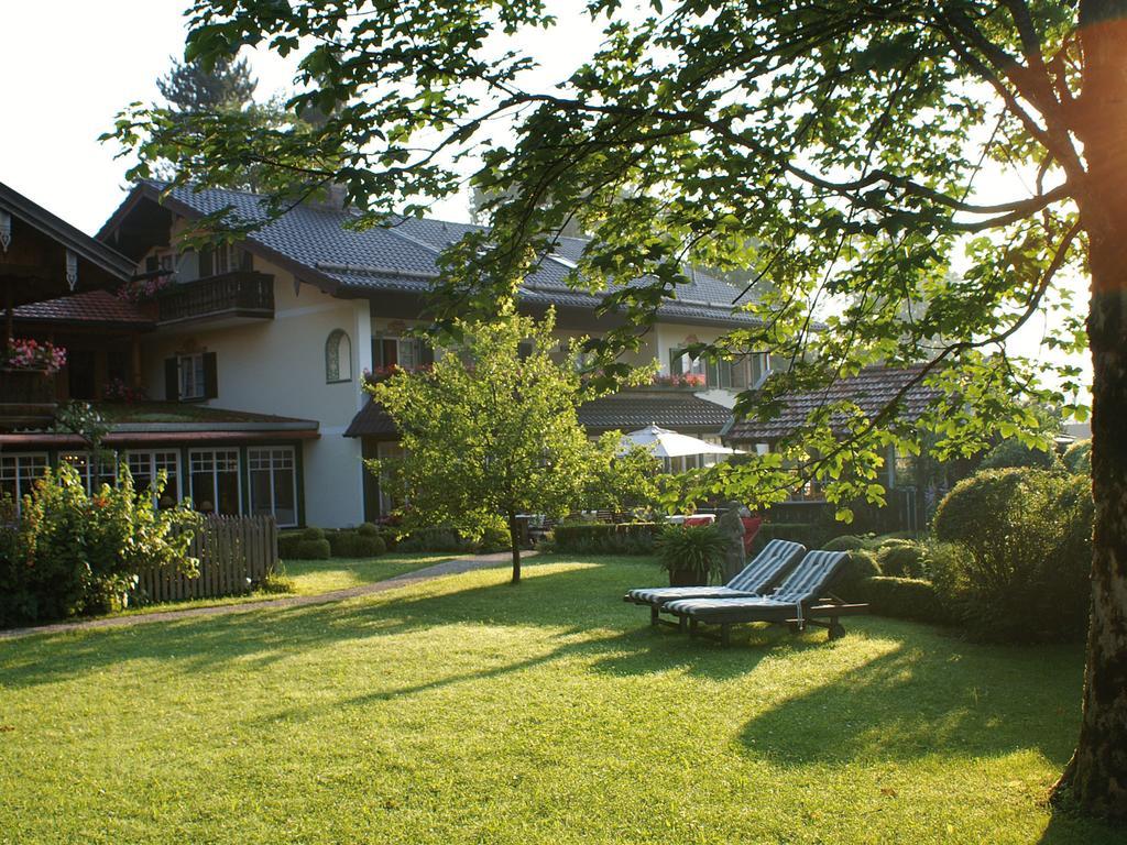 Landhaus Benediktenhof Hotel Bad Tolz Exterior photo